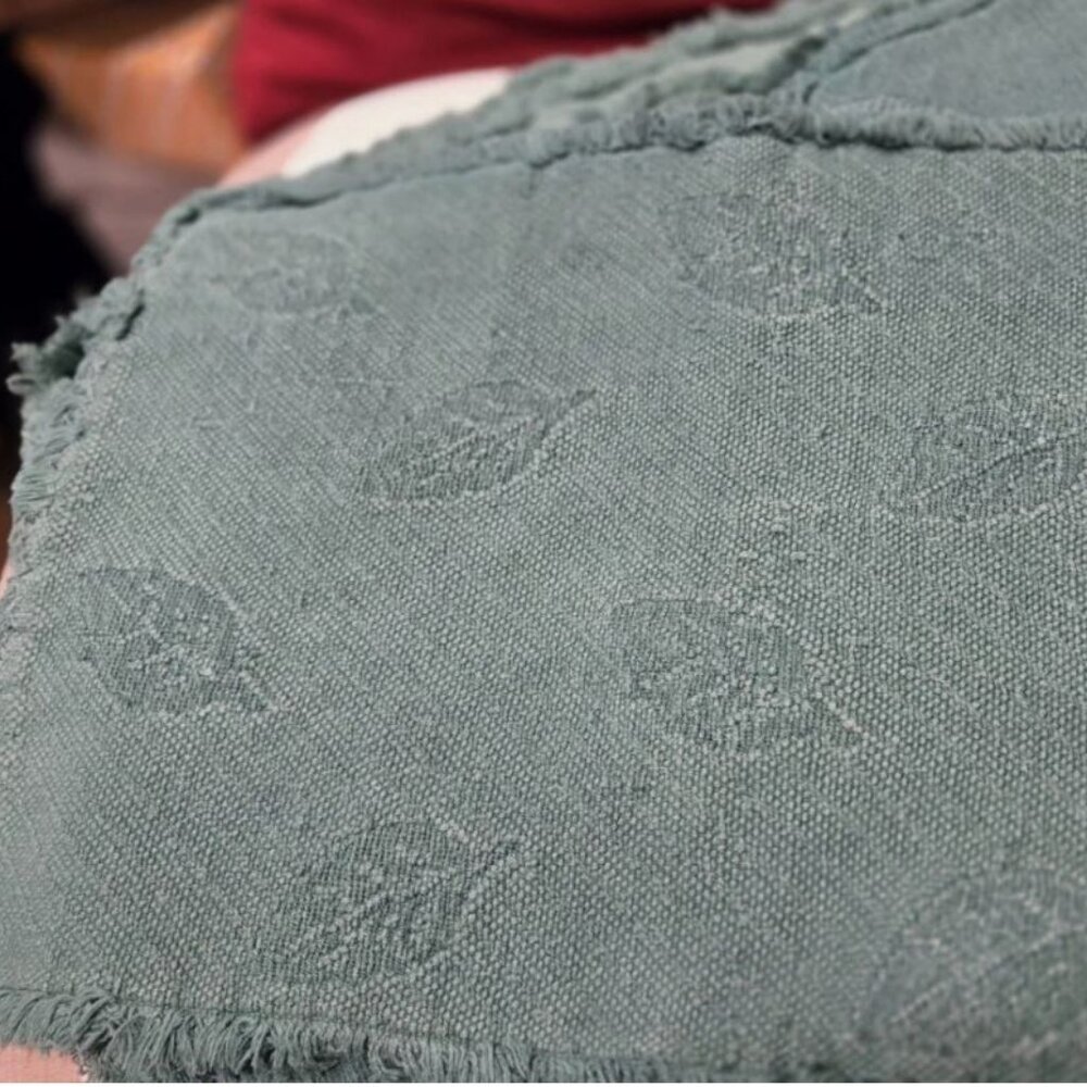 Lot Of 6 Green Cloth Placemats Leaf Embossed fabric